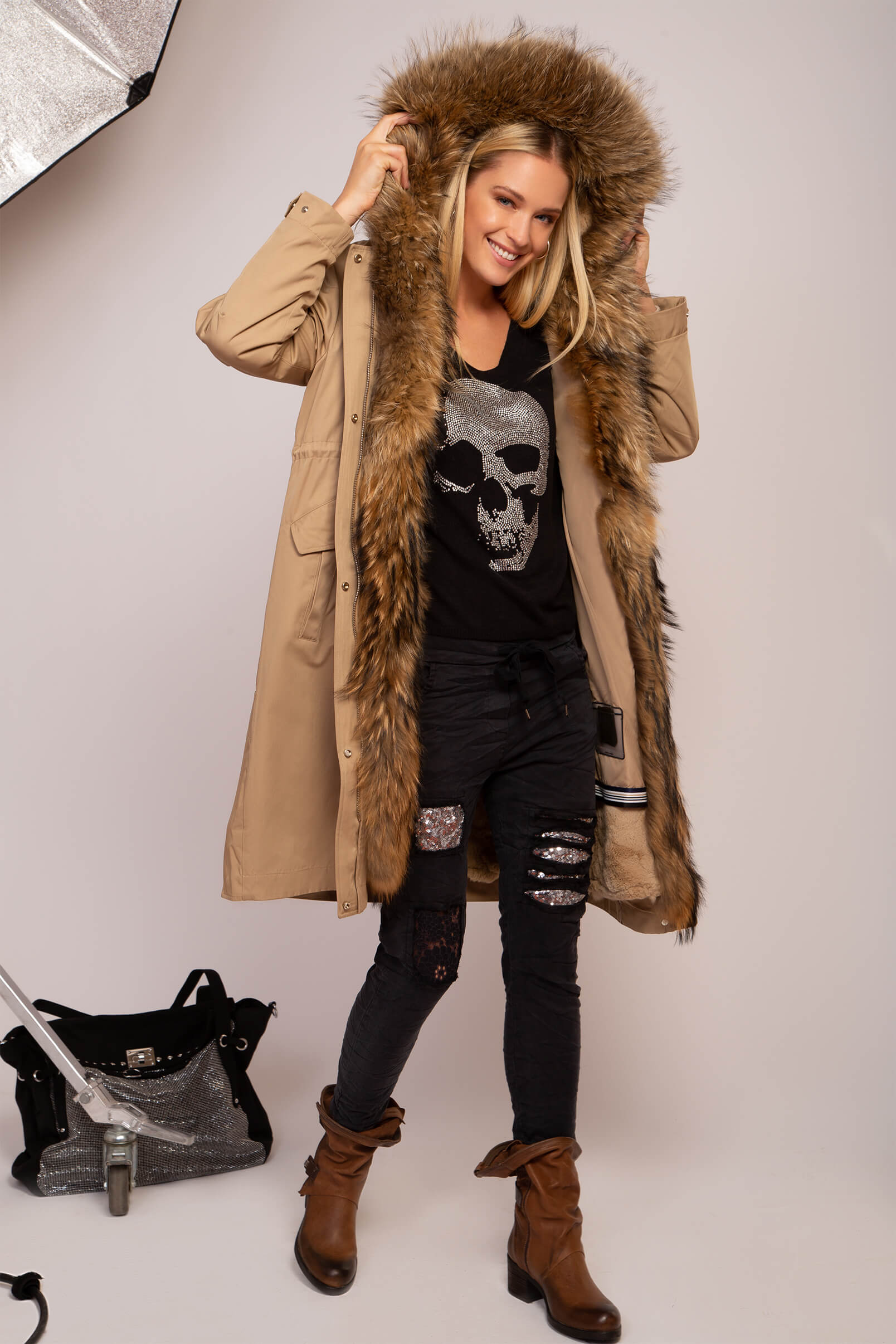 Miss & Furs by MISS FURS GmbH